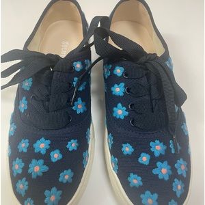 Soludos Marin embroidered lace snickers. Brand new.